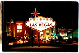 Arriving Las Vegas / Richard Heeps