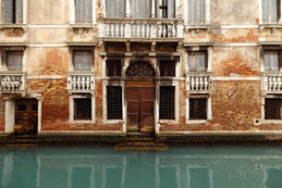 Palazzo Veneziano / Dimitri Bourriau