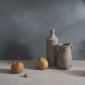 Deux grès, noisette et trois fruits / Thierry Genay
