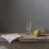 Bois, linge, verre et fruits / Thierry Genay